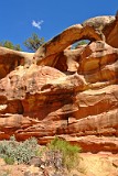 USA cohab canyon arch.JPG